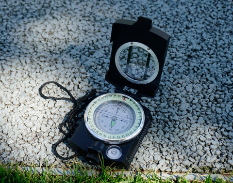 Personalized engraved Compass for kayaking,climbing,adventure expedition,outdoor wildlife,emergencies-3