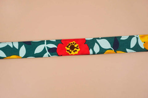 ukulele shoulder strap with flowers and leaf printed-detail-1