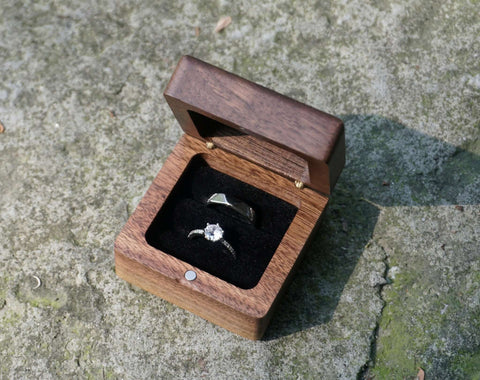 Personalized Dragonfly Square Double wedding Ring Box, Ring Bearer Pillows Box for Wedding Ceremony, Rustic Proposal Engagement Ring Box-2