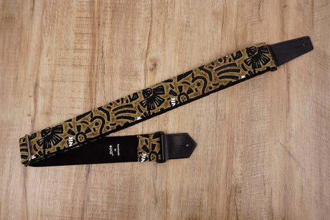 exotic totem guitar strap with leather ends-5