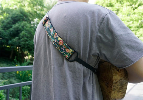 Secret Garden clip-on ukulele hook strap-4