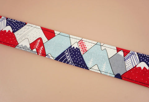 ukulele shoulder strap with hill and forest printed-detail-1