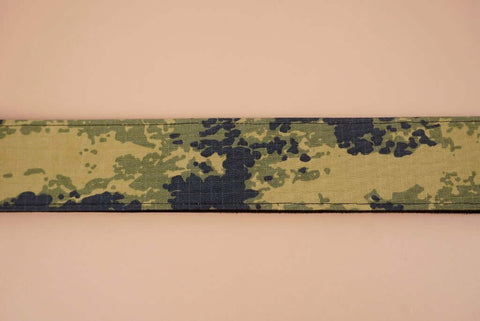 guitar strap with camouflage-2 printed-detail-1