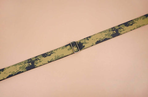 guitar strap with camouflage-2 printed-detail-3