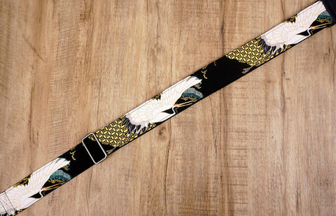 fly crane guitar strap on black with leather ends-4