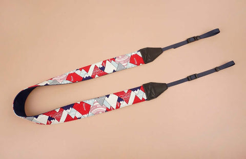 hill and forest printed camera strap-3