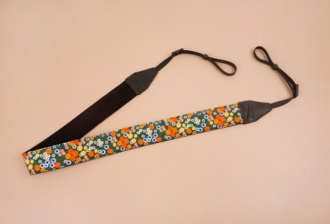 red daisy flowers printed floral camera strap-2