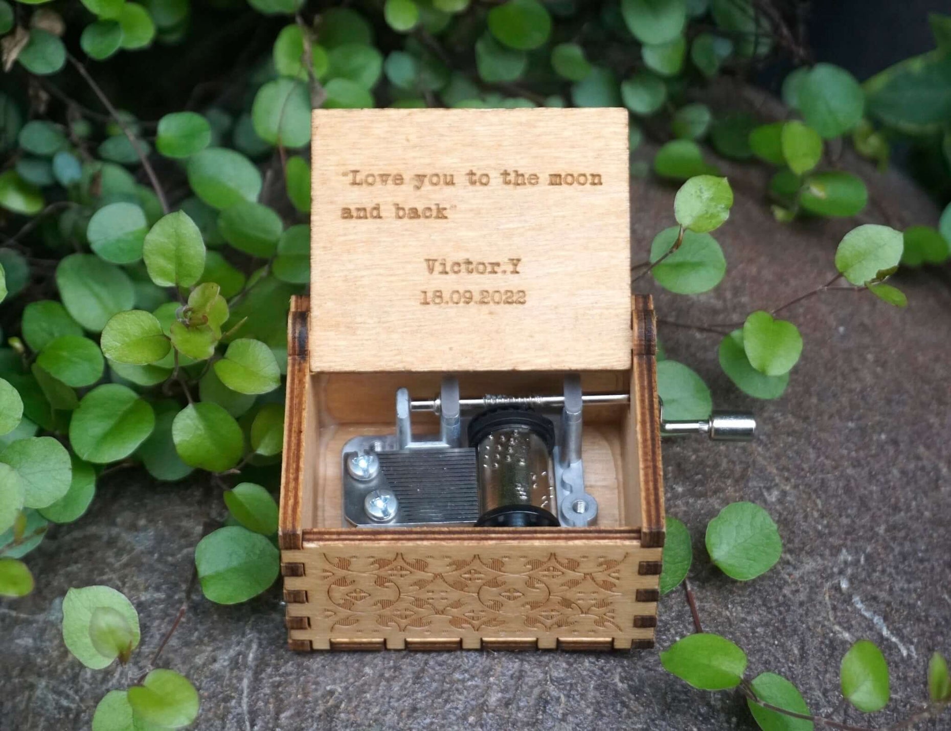 Custom Music Box With Custom Song & Engraving | WishSign